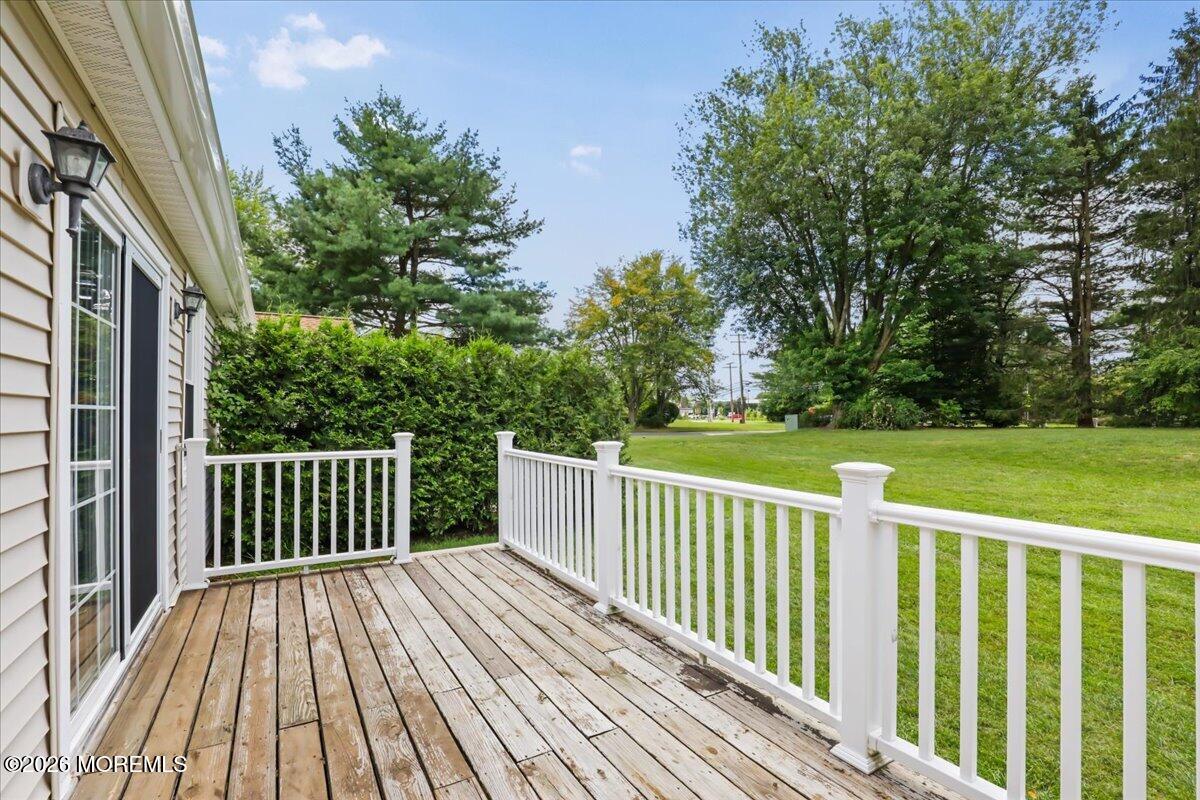 117 Lowens Strasse Freehold NJ 07728