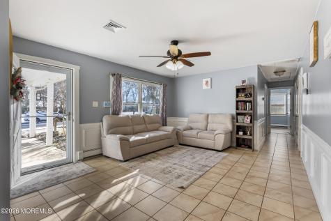 8 Tanglewood Drive Barnegat NJ 08005