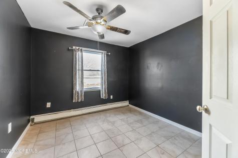 8 Tanglewood Drive Barnegat NJ 08005
