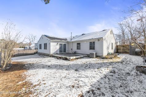 8 Tanglewood Drive Barnegat NJ 08005