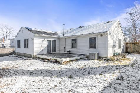 8 Tanglewood Drive Barnegat NJ 08005