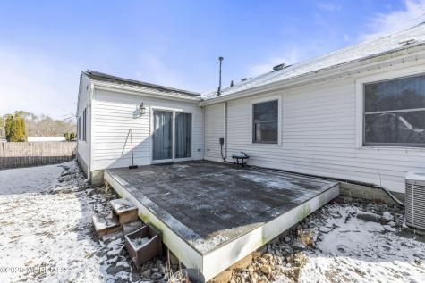 8 Tanglewood Drive Barnegat NJ 08005