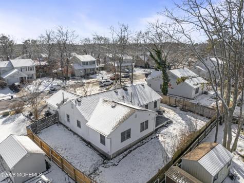 8 Tanglewood Drive Barnegat NJ 08005