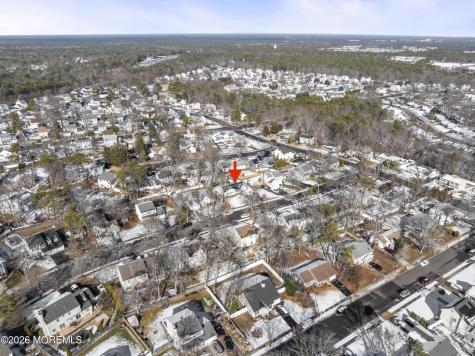 8 Tanglewood Drive Barnegat NJ 08005