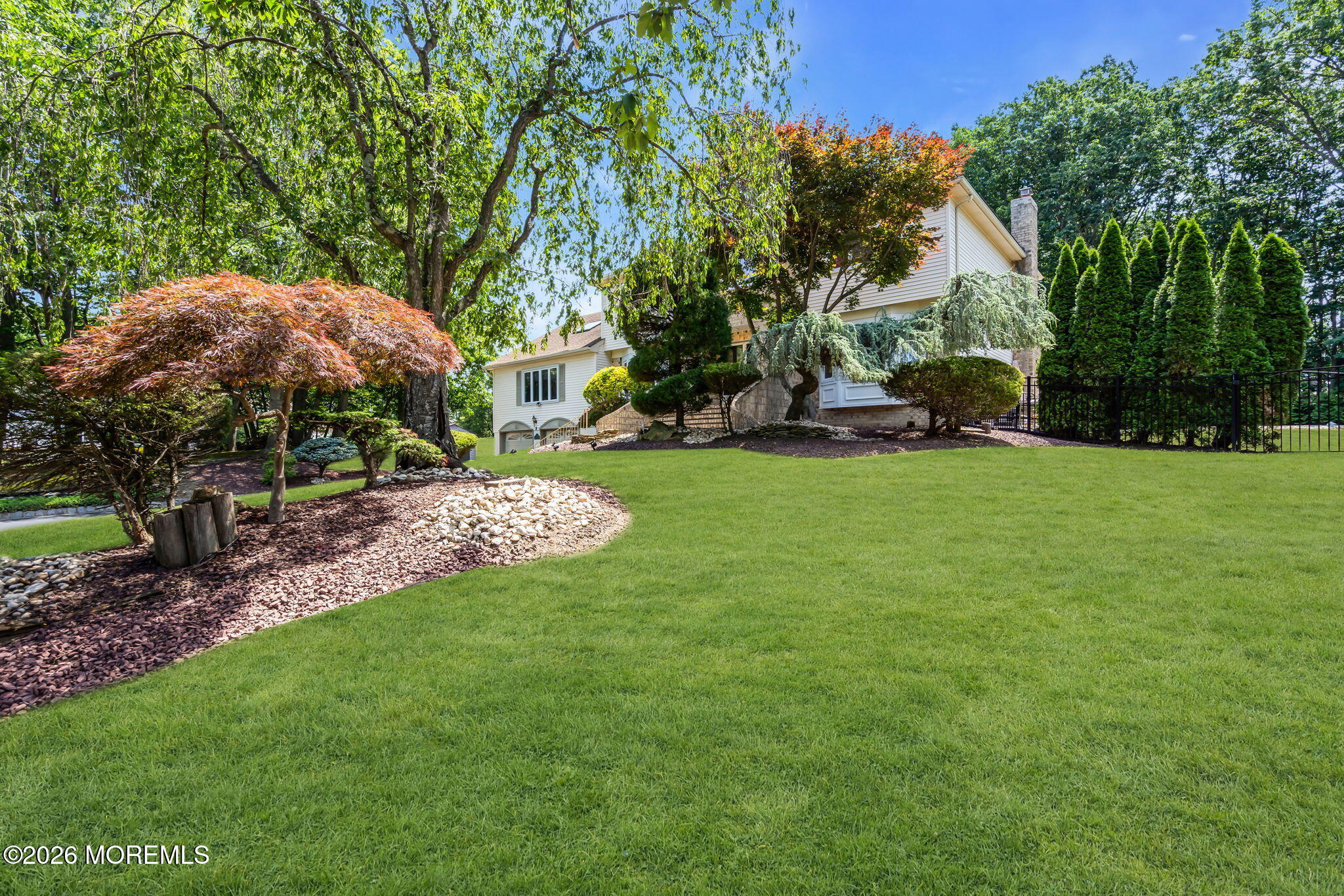 9 Woodcrest Terrace Englishtown NJ 07726