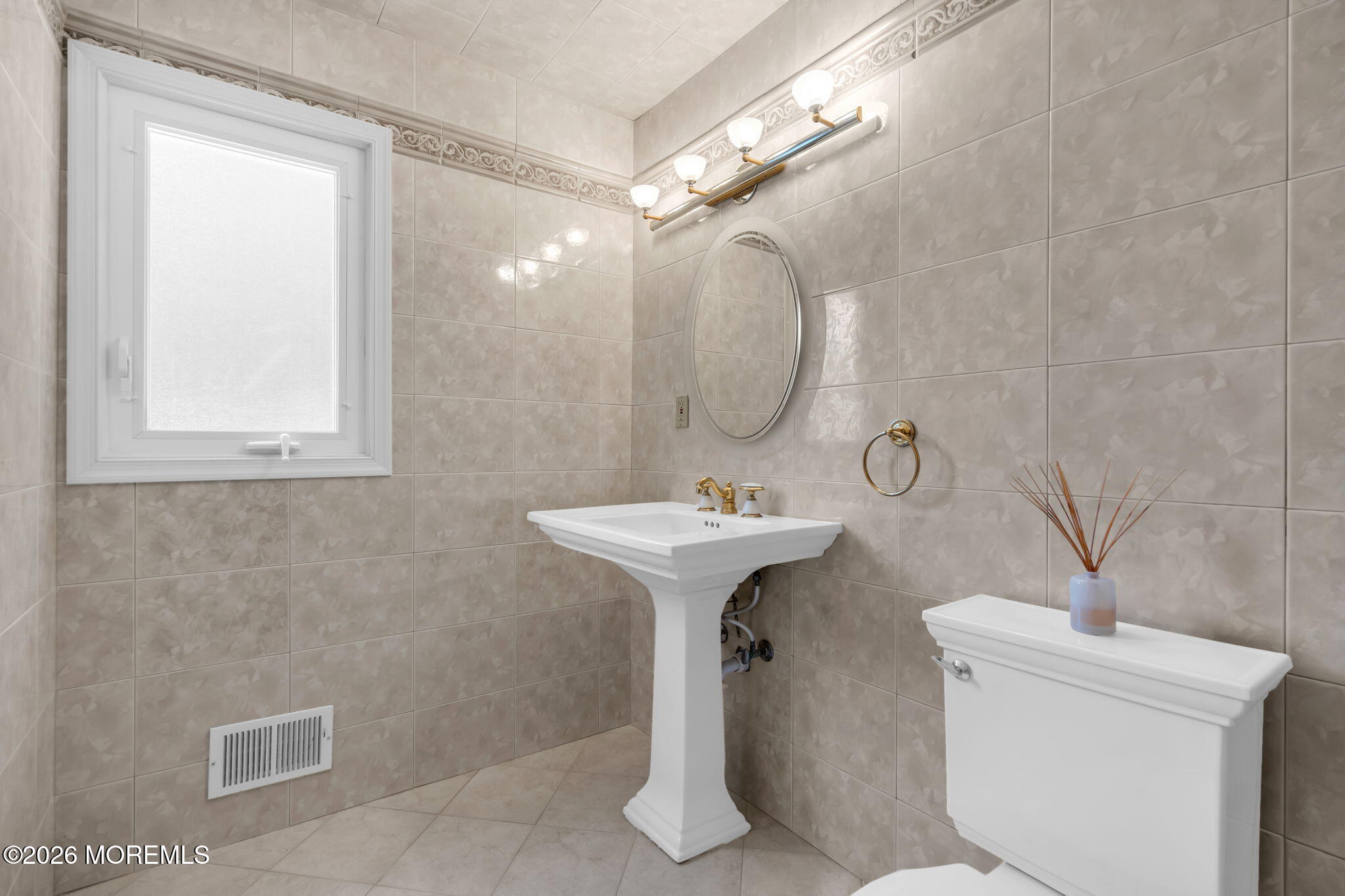 9 Woodcrest Terrace Englishtown NJ 07726