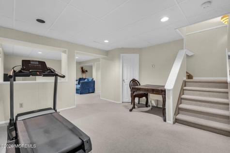 9 Woodcrest Terrace Englishtown NJ 07726