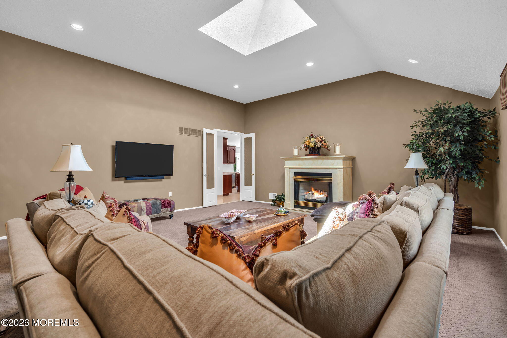 9 Woodcrest Terrace Englishtown NJ 07726