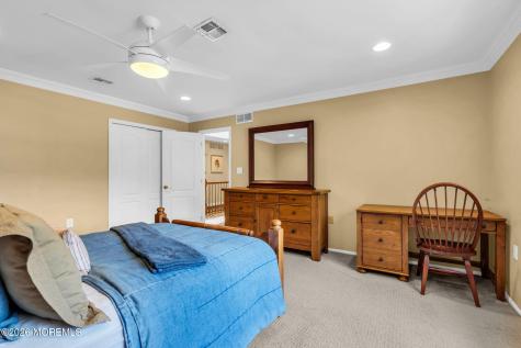 9 Woodcrest Terrace Englishtown NJ 07726