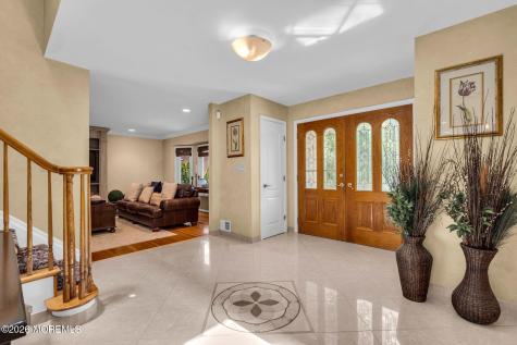 9 Woodcrest Terrace Englishtown NJ 07726