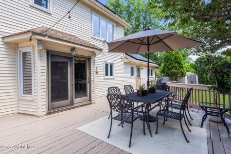 9 Woodcrest Terrace Englishtown NJ 07726