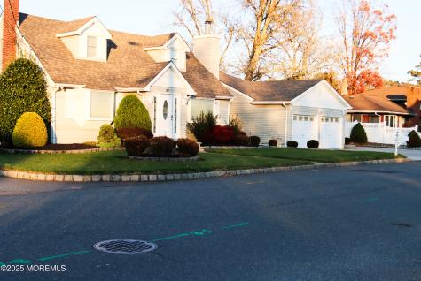 27 3rd Avenue Toms River NJ 08757