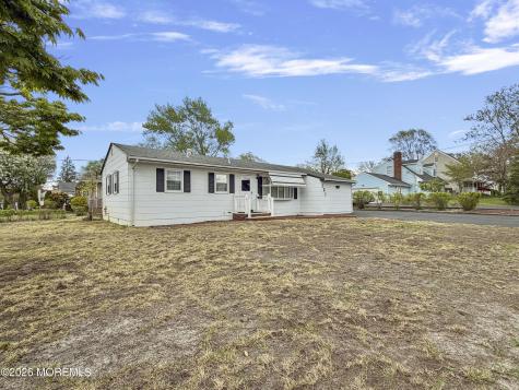 131 Barclay Drive Point Pleasant NJ 08742