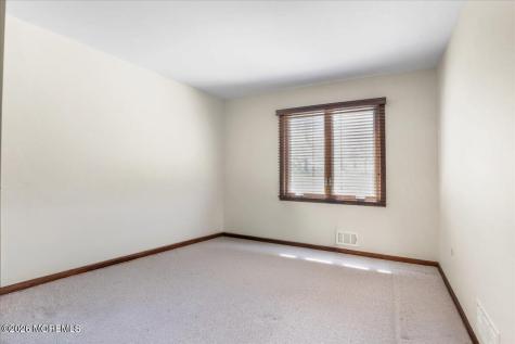 92 Fox Chase Court Freehold NJ 07728