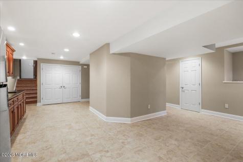 92 Fox Chase Court Freehold NJ 07728