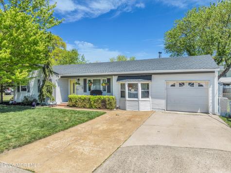90 Kentucky Avenue Middletown NJ 07748
