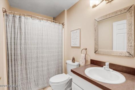 9 Cecilia Court Howell NJ 07731