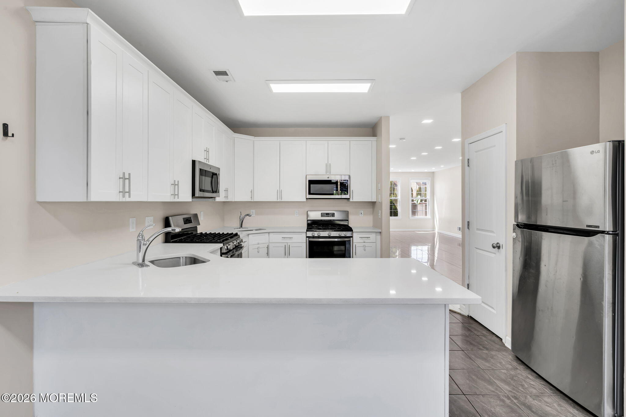 21 Prague Place Lakewood NJ 08701