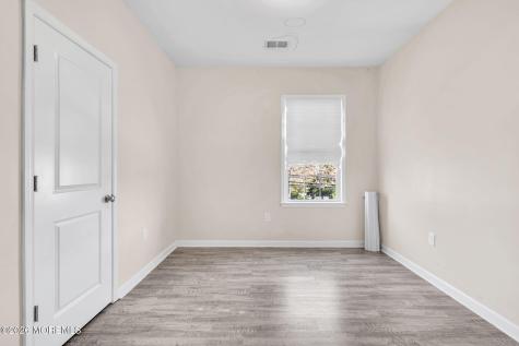21 Prague Place Lakewood NJ 08701
