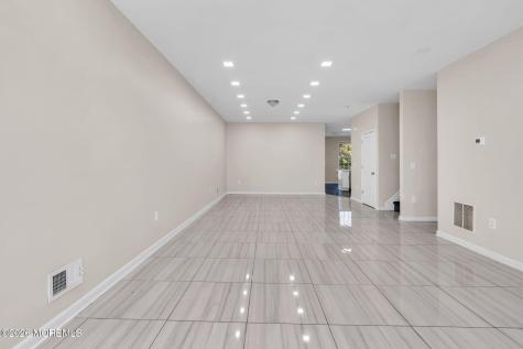 21 Prague Place Lakewood NJ 08701