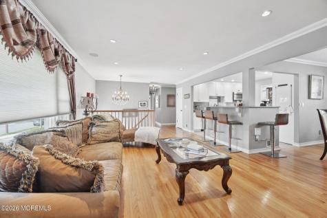 676 Rutgers Place Paramus NJ 07652