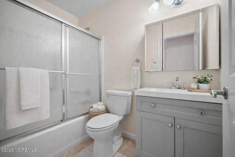 823B Liverpool Circle Manchester NJ 08759