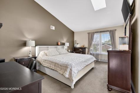 6 Lorenzo Court Matawan NJ 07747