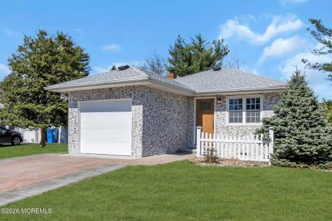 10 Nevis Court Toms River NJ 08757