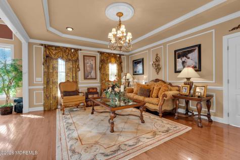 5 Roxy Court Farmingdale NJ 07727