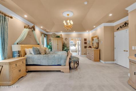 5 Roxy Court Farmingdale NJ 07727
