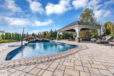 5 Roxy Court Farmingdale NJ 07727