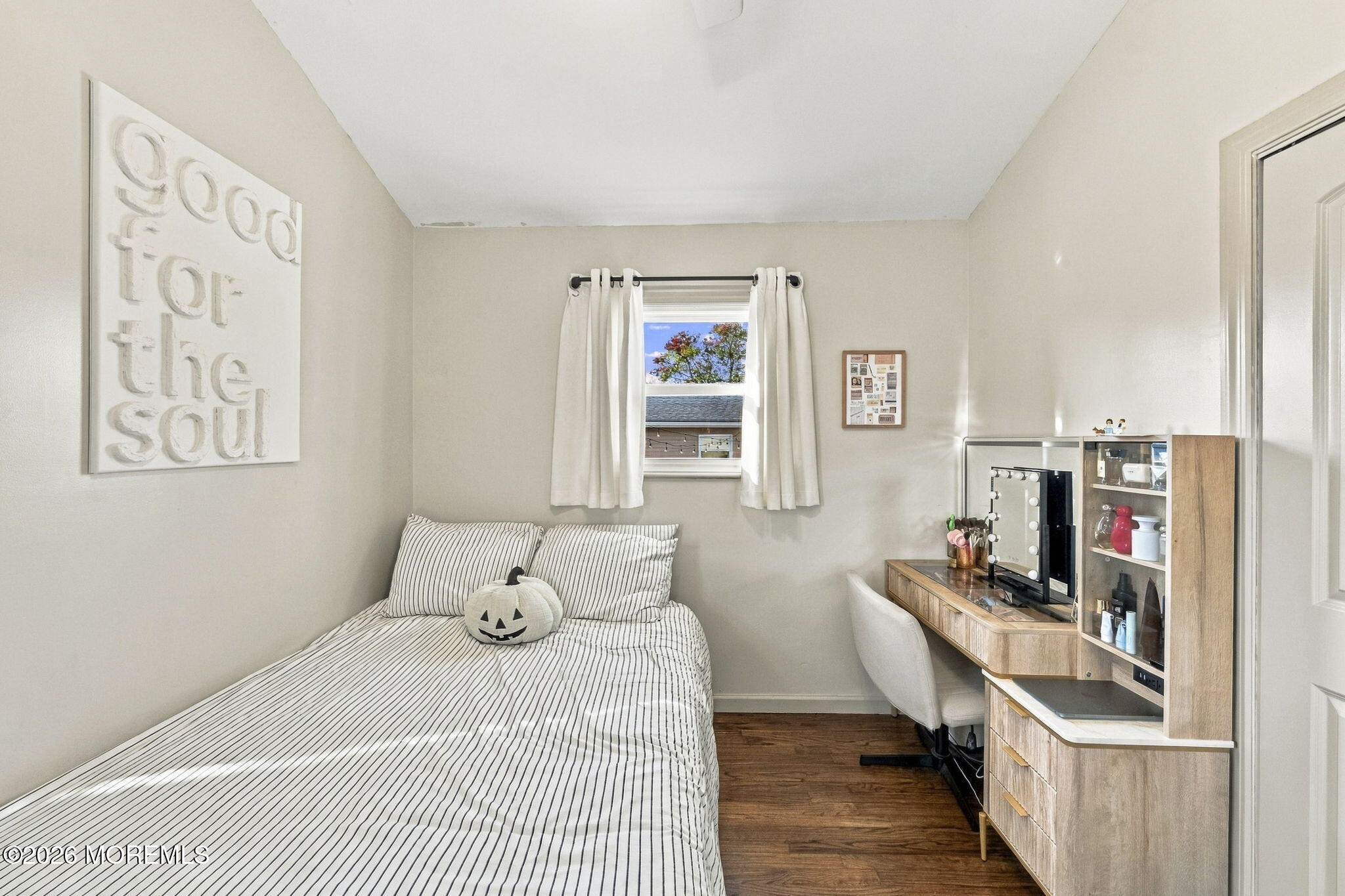 54 Boulevard E Laurence Harbor NJ 07735