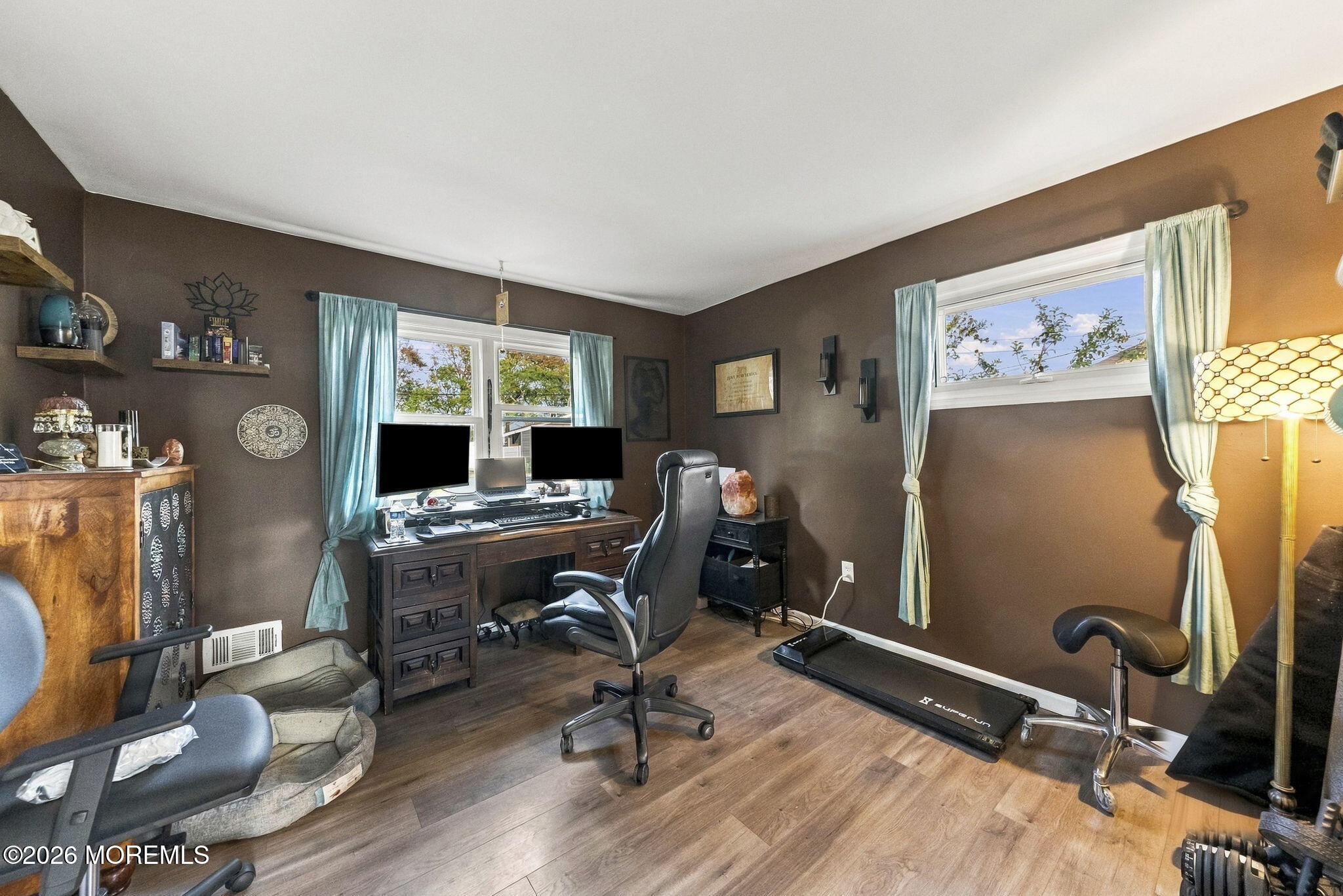 54 Boulevard E Laurence Harbor NJ 07735