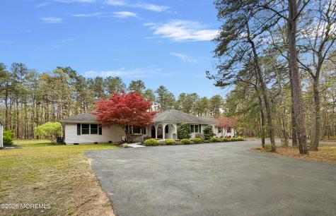 379 E Bird Village Road Jackson NJ 08527