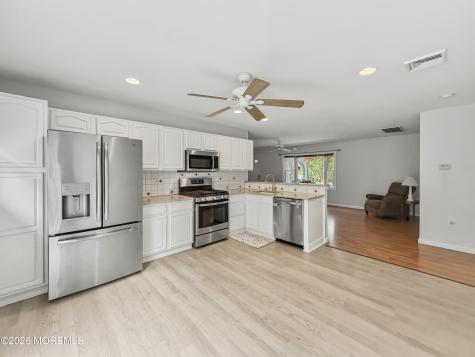 379 E Bird Village Road Jackson NJ 08527