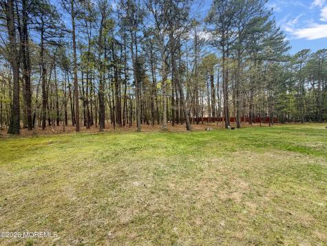 379 E Bird Village Road Jackson NJ 08527