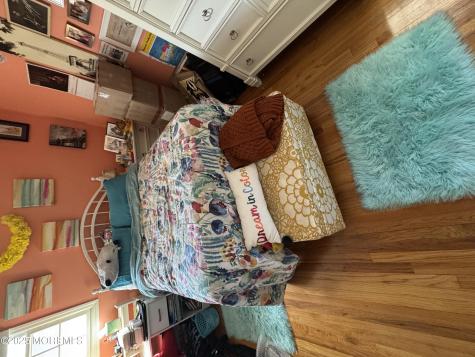 902 10th Street Union Beach NJ 07735