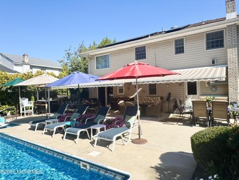 902 10th Street Union Beach NJ 07735