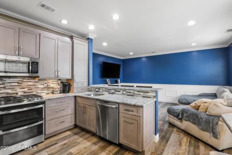 10 Winged Foot Drive Manalapan NJ 07726