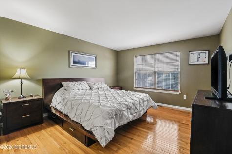 10 Winged Foot Drive Manalapan NJ 07726