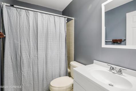 10 Winged Foot Drive Manalapan NJ 07726