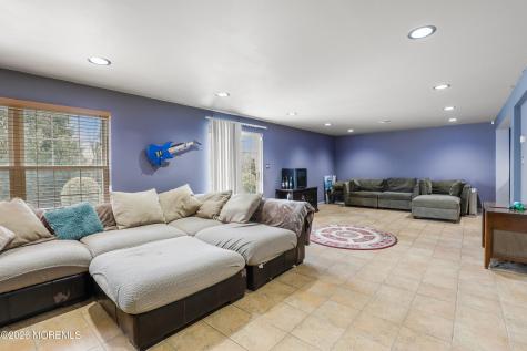 10 Winged Foot Drive Manalapan NJ 07726
