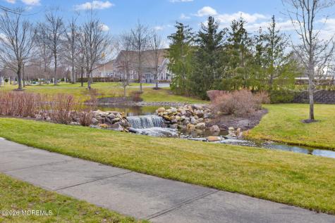 10 Minuteman Circle Allentown NJ 08501