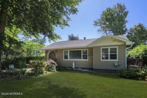 809 Shadylawn Way Cliffwood Beach NJ 07735