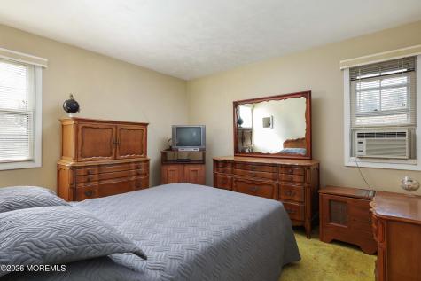 809 Shadylawn Way Cliffwood Beach NJ 07735