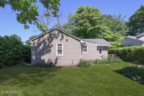 809 Shadylawn Way Cliffwood Beach NJ 07735