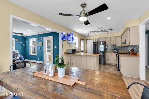 417 Anchor Avenue Beachwood NJ 08722