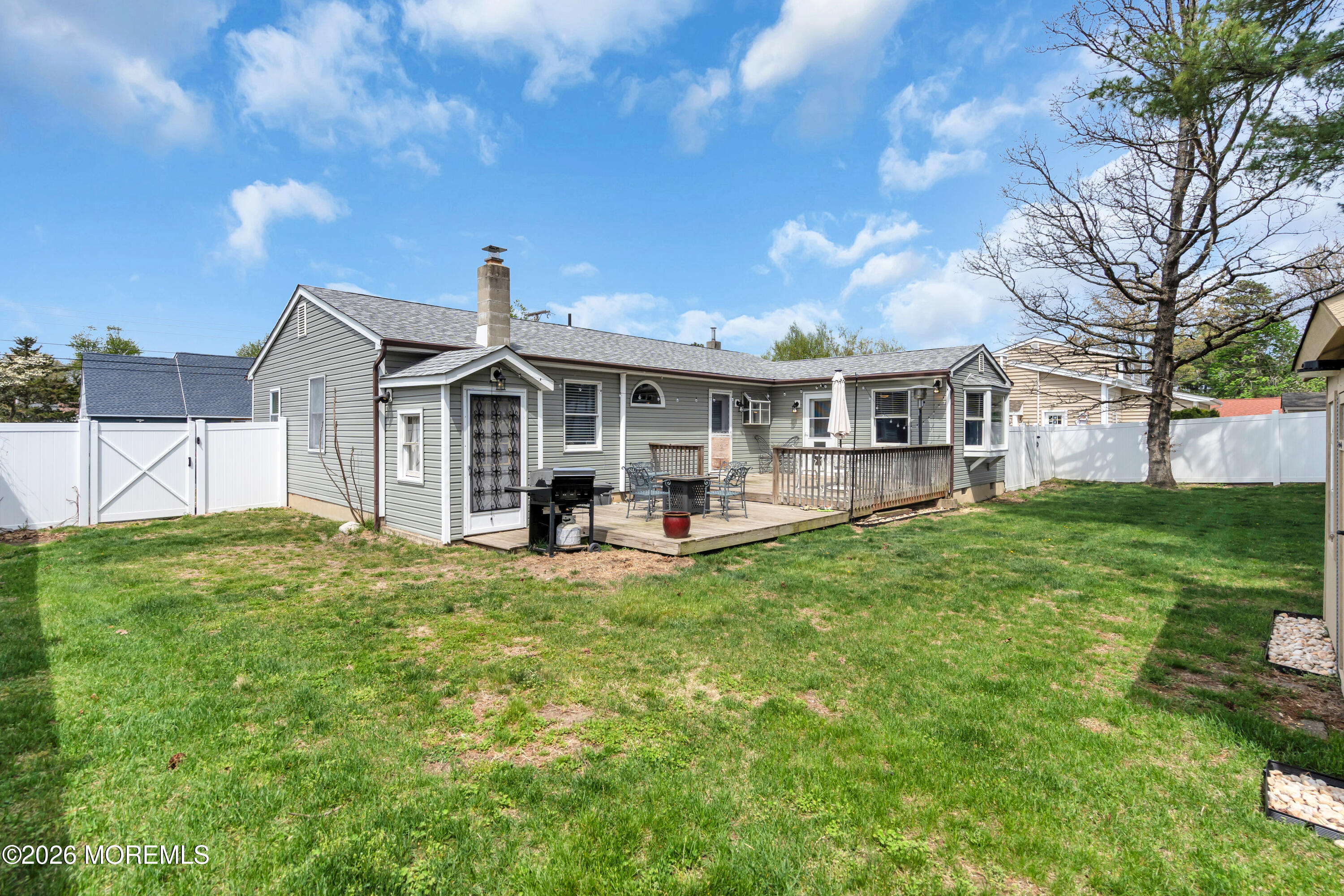 417 Anchor Avenue Beachwood NJ 08722