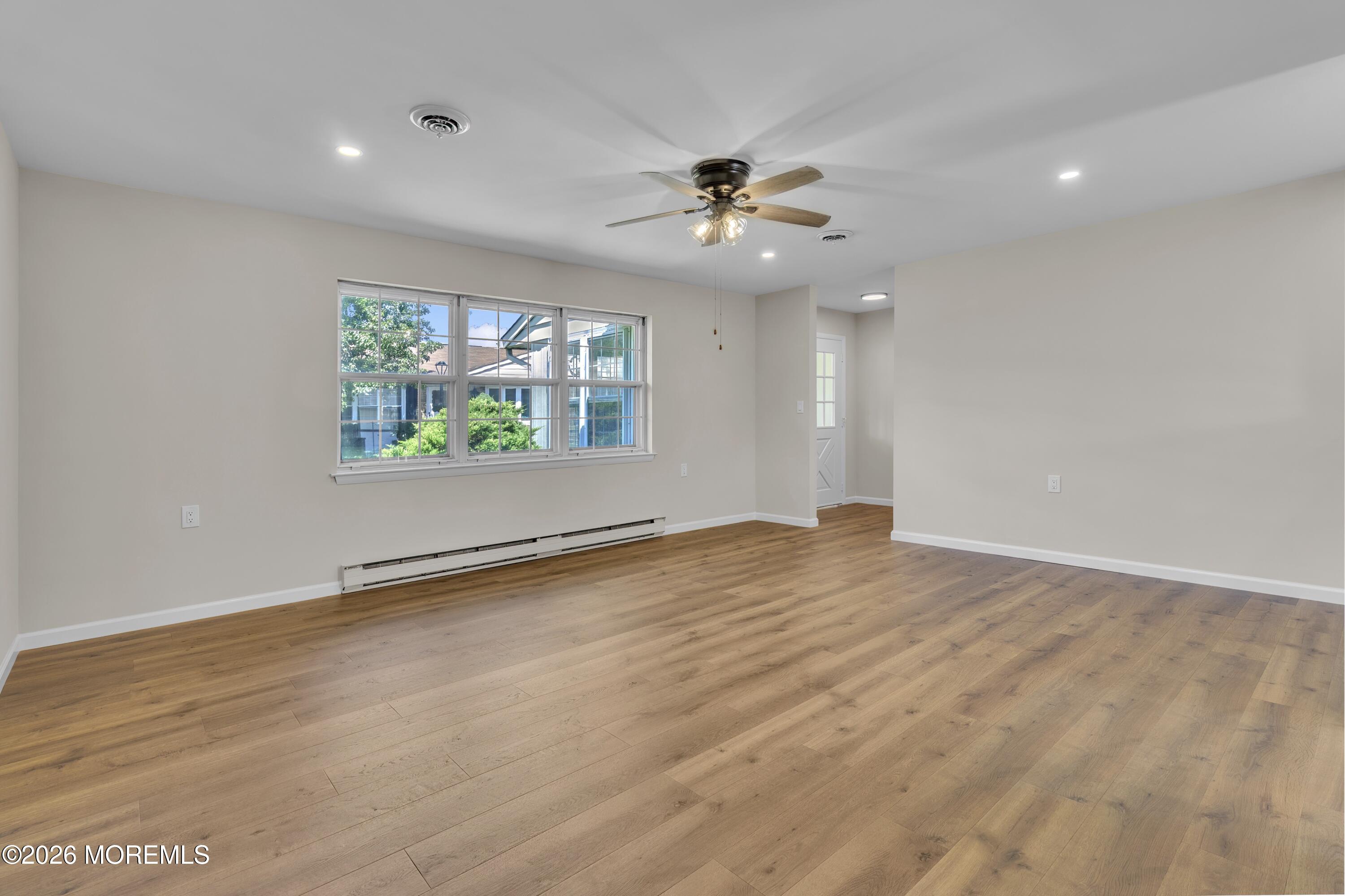27 Cambridge Circle Manchester NJ 08759