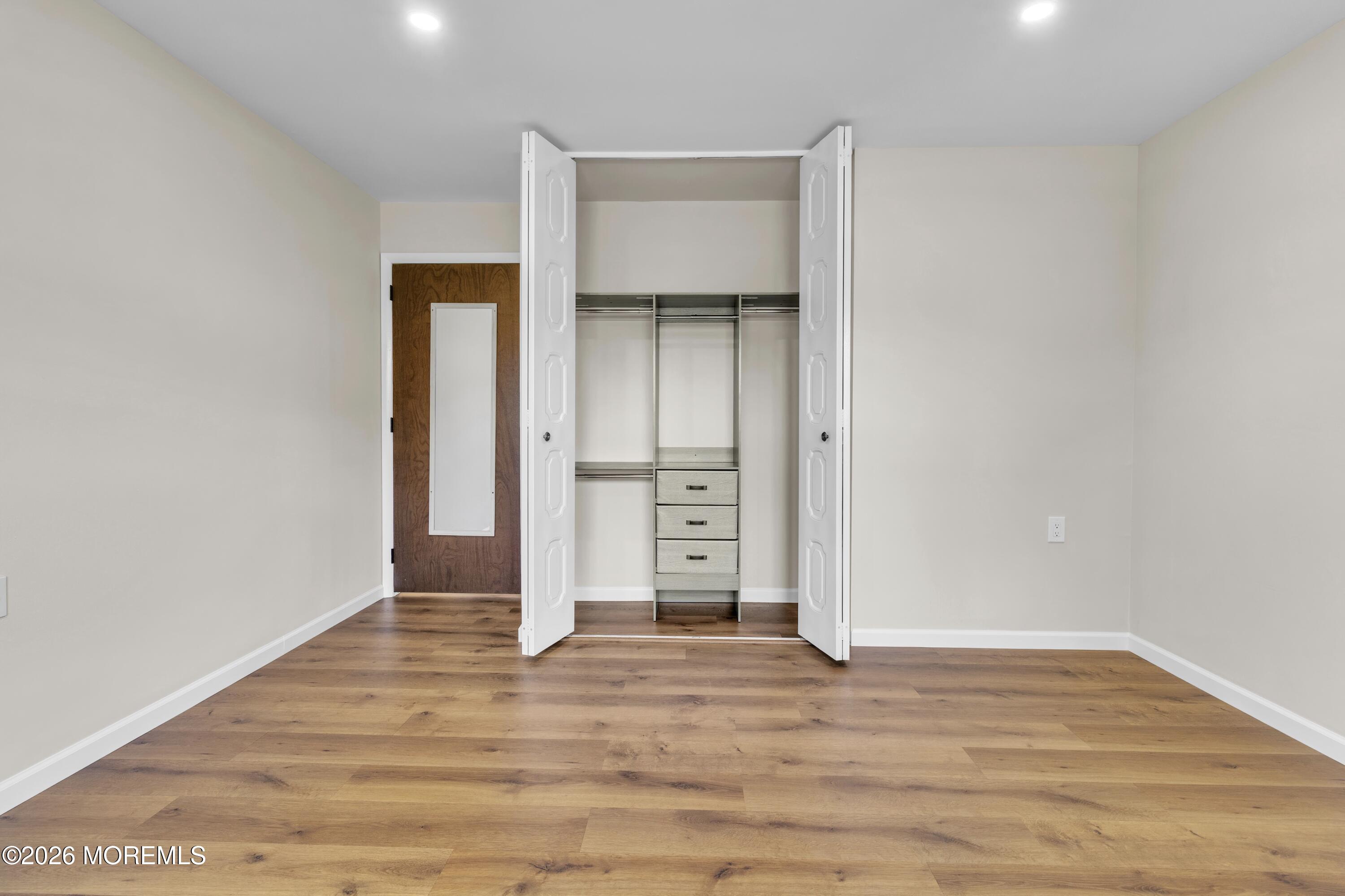27 Cambridge Circle Manchester NJ 08759